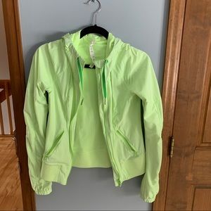 LIKE NEW lululemon zip up size 4